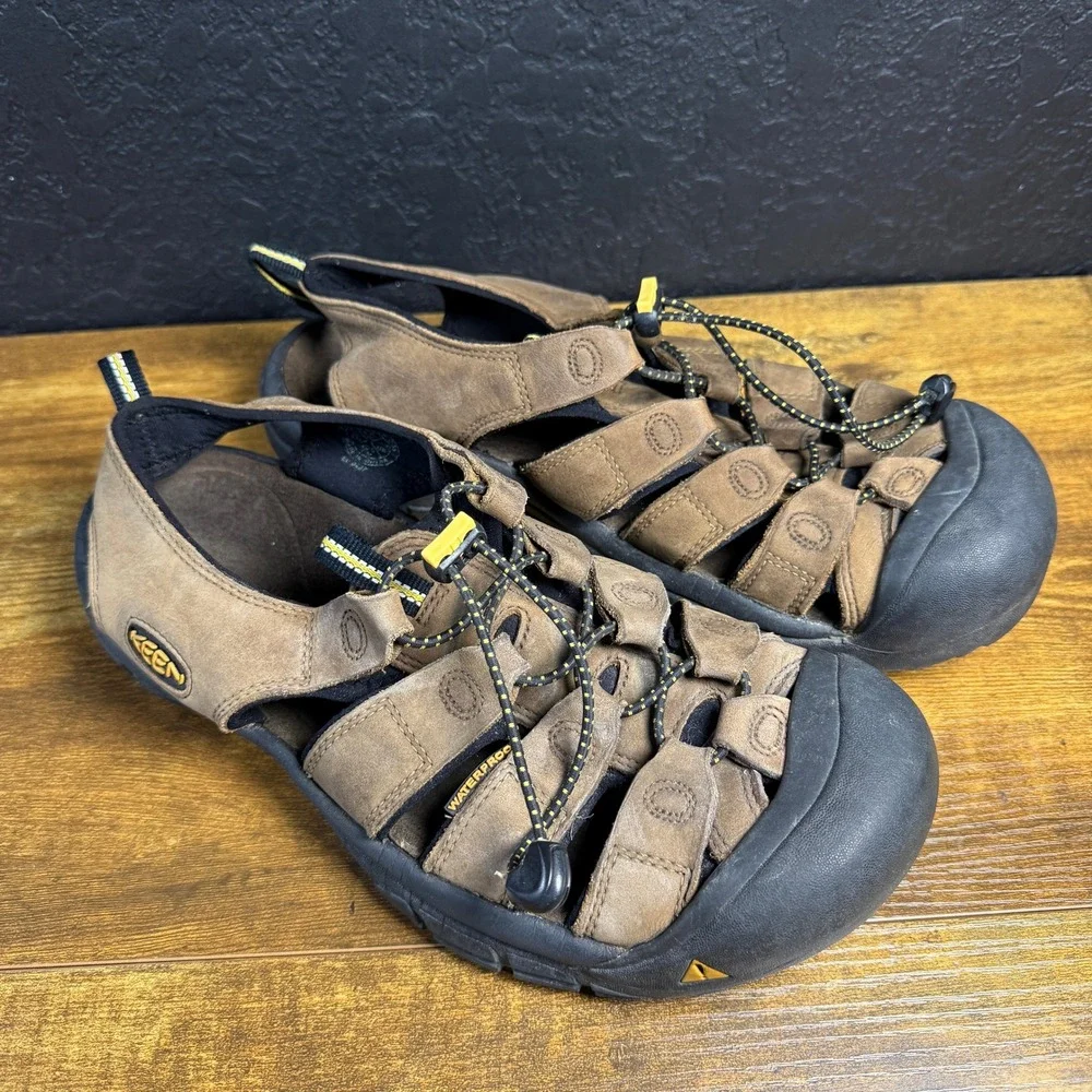 Keen Newport H2 Brown Leather Waterproof Hiking Sandals Mens 11.5